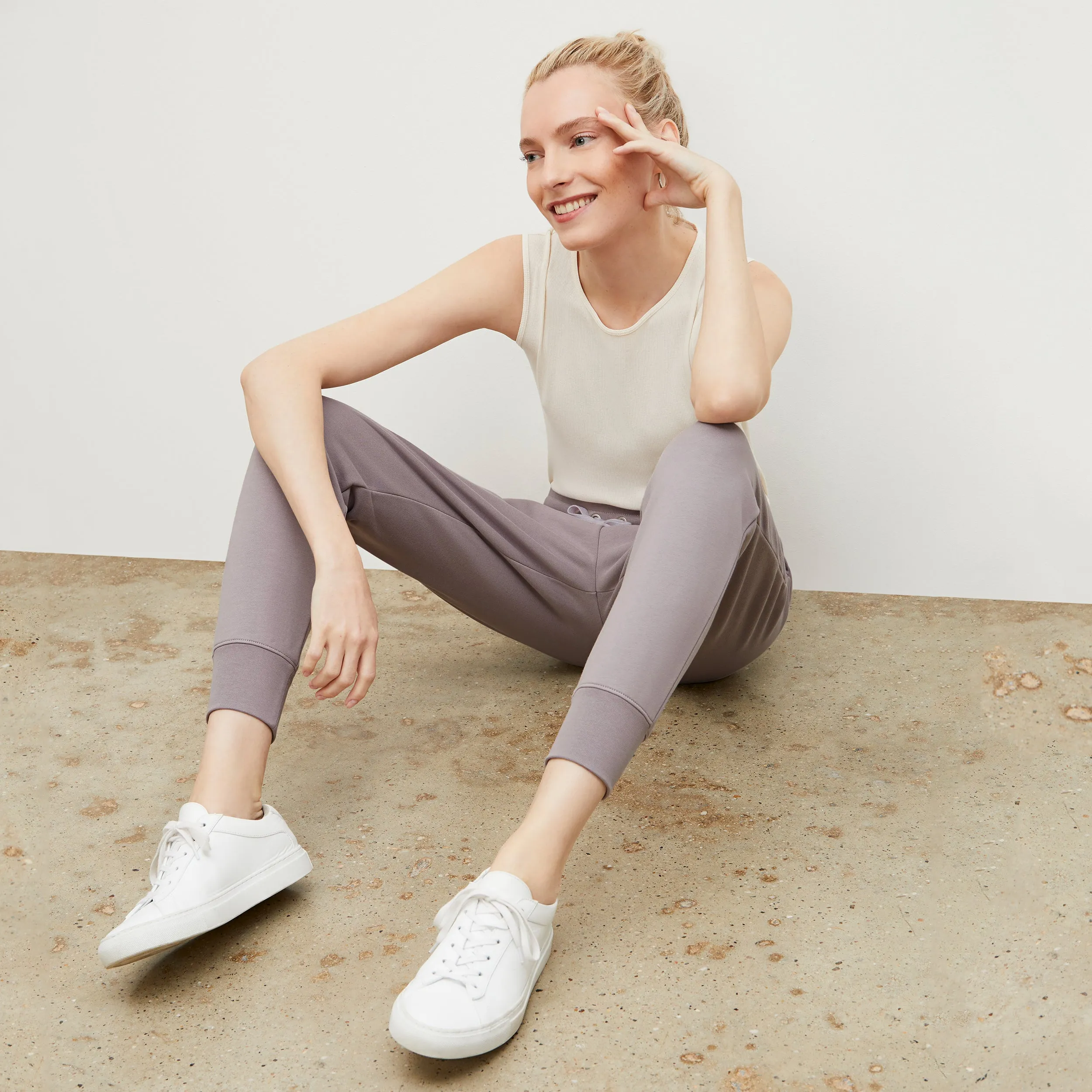 Joni Jogger - French Terry :: Wisteria