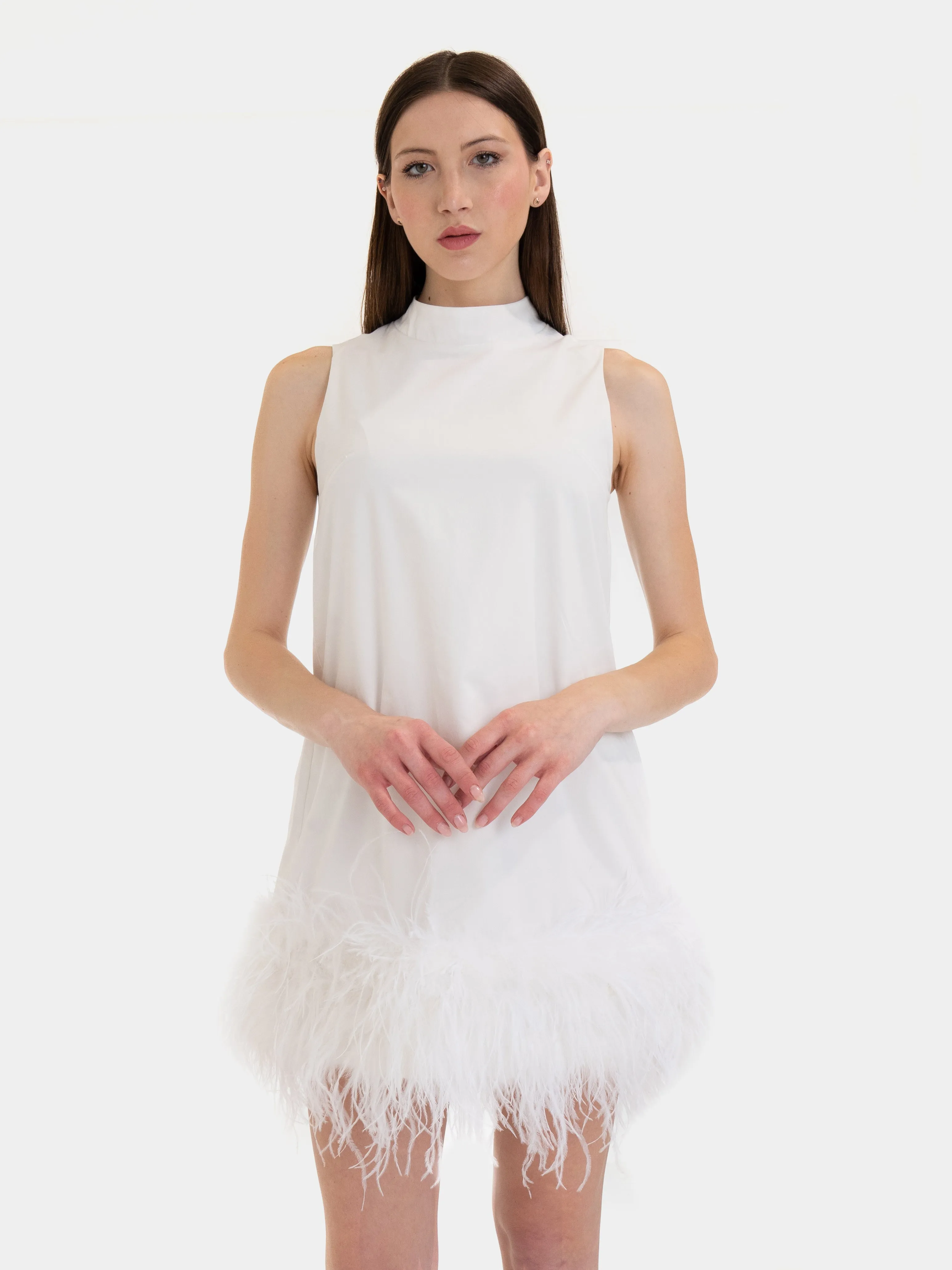 MANHATTAN - Summer dress with feathers - WHITE