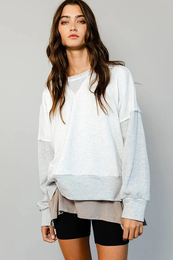 Raw Edge Detail Contrast Sweatshirt: S-M-L (2-2-2) / LT GREY/GREY