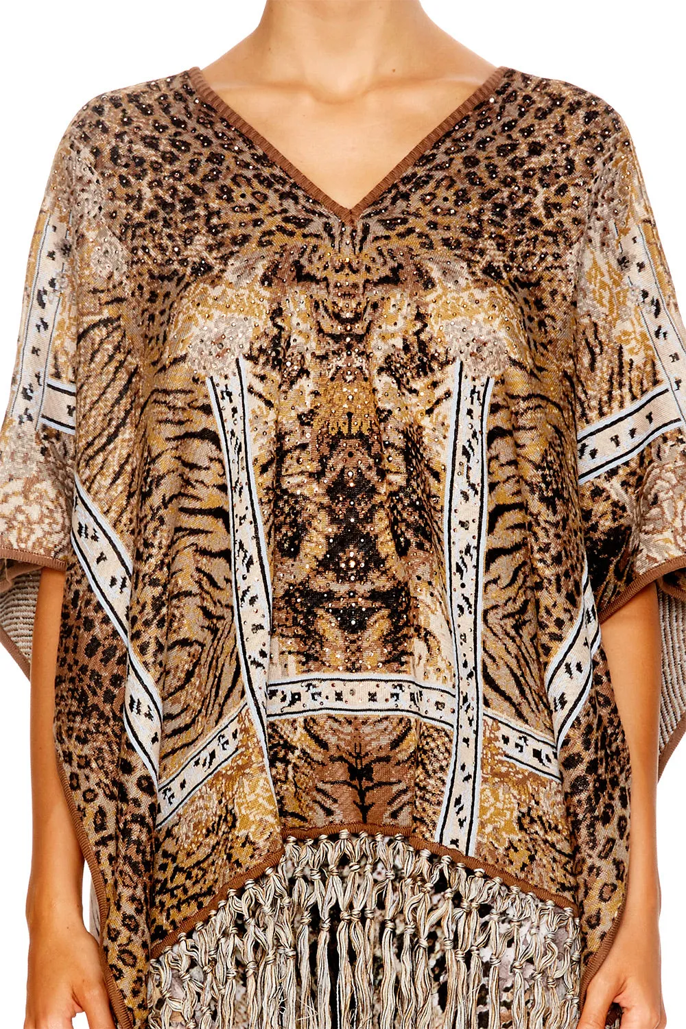 SHORT V-NECK PONCHO W/FRINGING SPIRIT ANIMAL