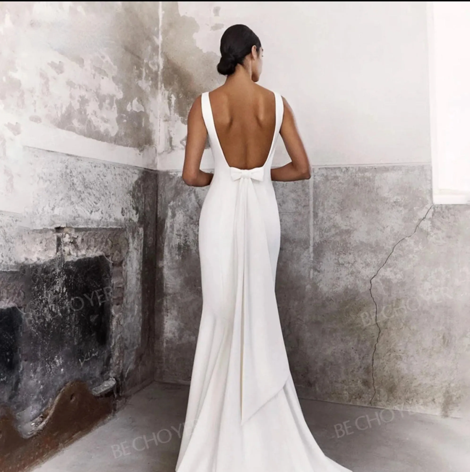 Sleeveless Satin Mermaid Wedding Dress Backless Bridal Gown