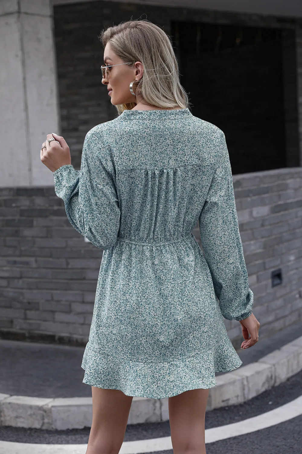 Tether V-neck Floral Long Sleeve Mid-length Dress