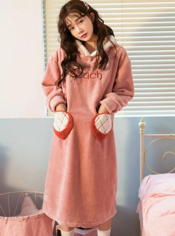 THICKENED CORAL FEECE WINTER LONG SLEEVE HOODED NIGHTDRESS