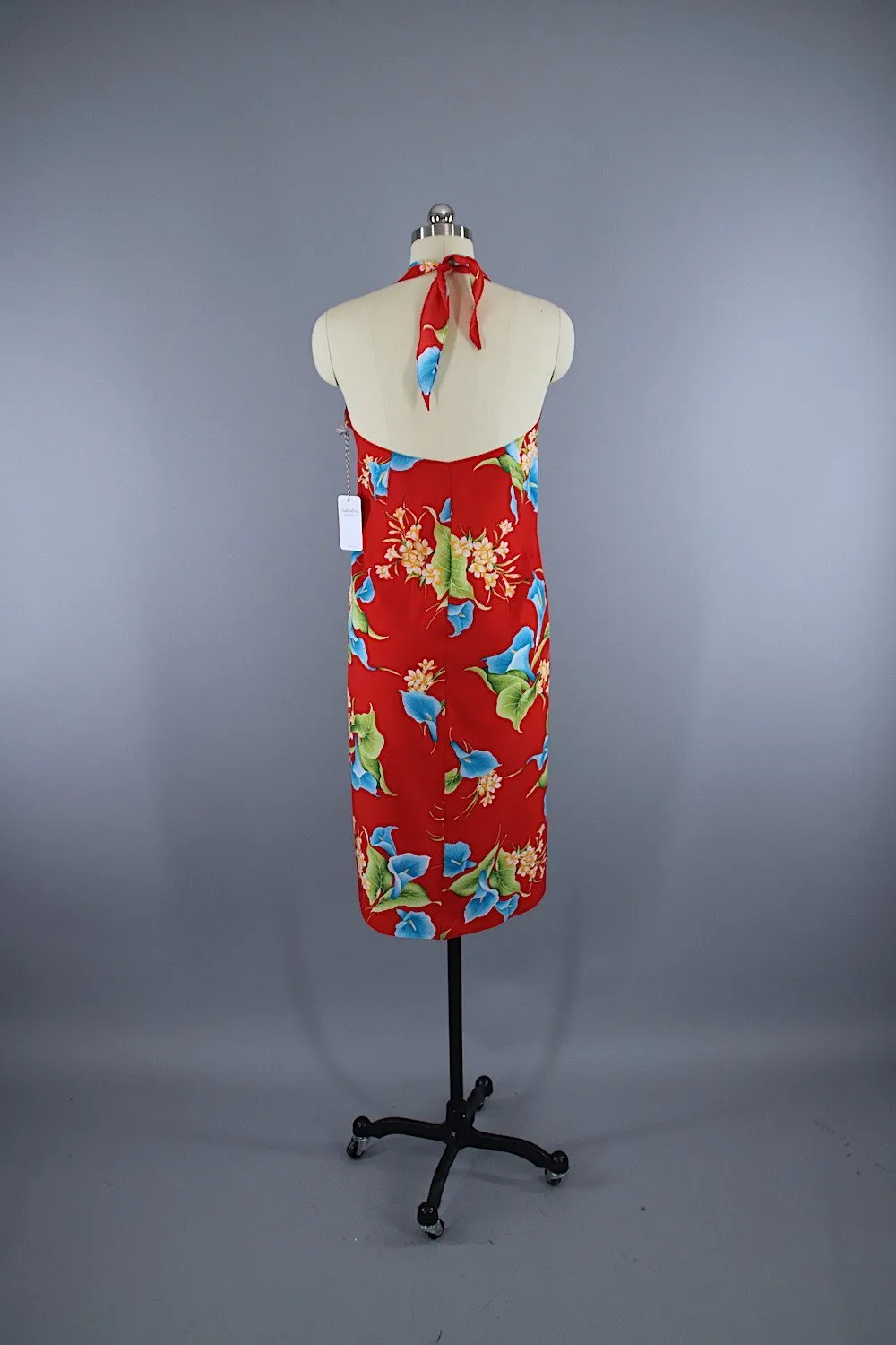 Vintage 1980s Hawaiian Hilo Hattie Red Floral Print Sarong Wrap Dress